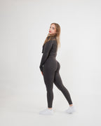 Women's scrunch leggings in Dark Grey