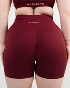 Women's Seamless Scrunched Shorts in Burgundy