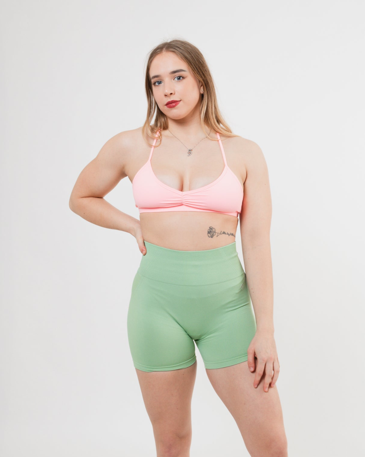 Women's minimal sports bra in Pink