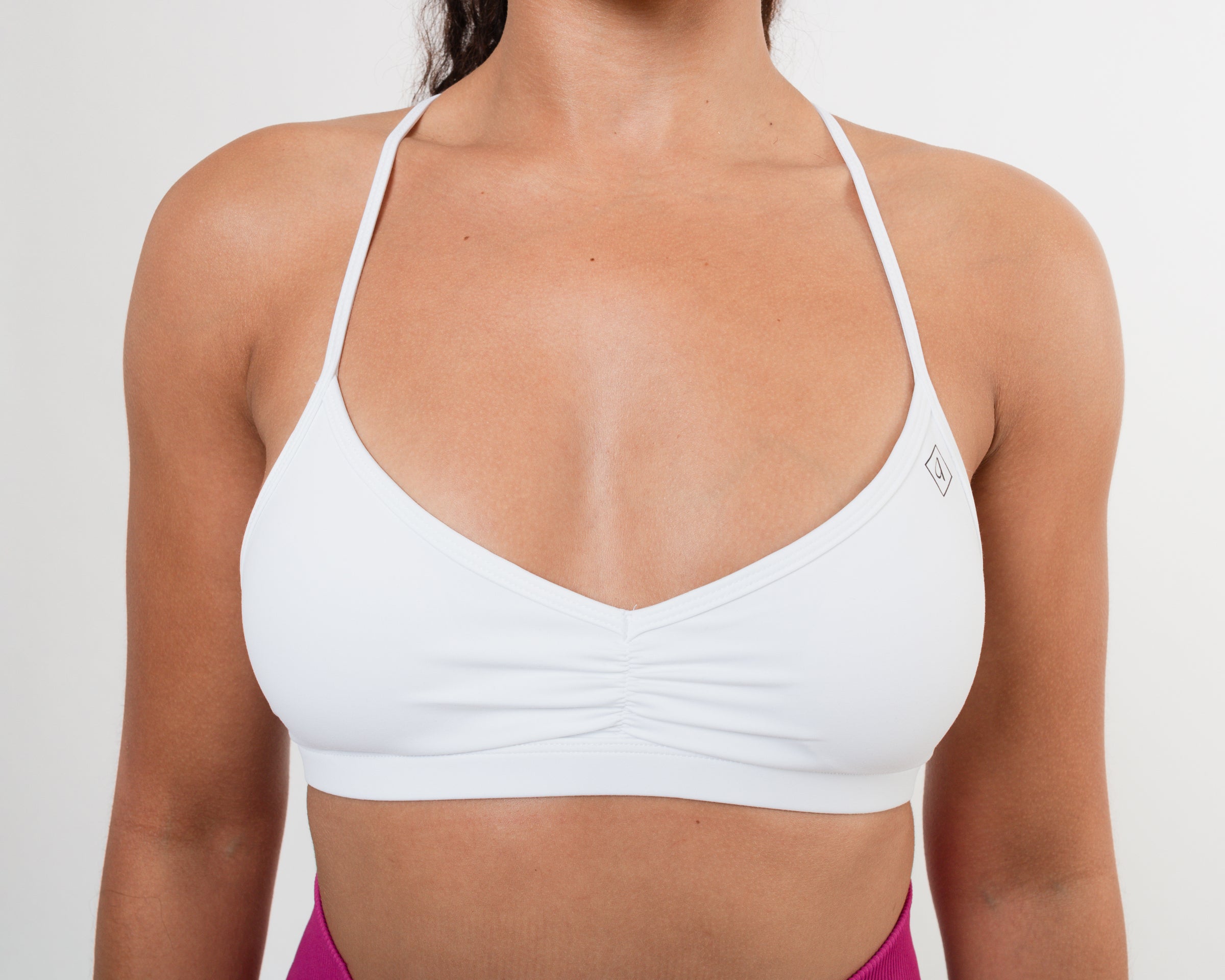 Women's minimal sports bra in White