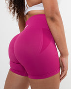 Women's Seamless Scrunched Shorts in Purple