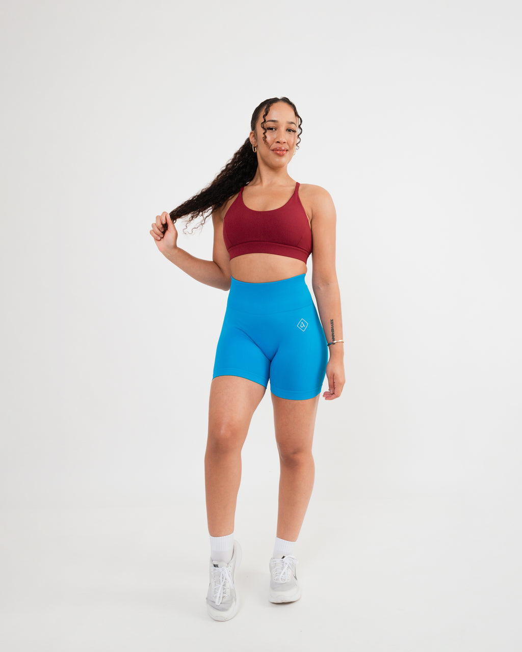 Women's seamless scrunched shorts in Blue