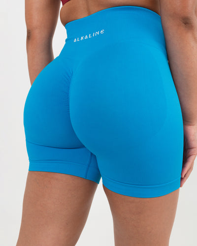 Women's seamless scrunched shorts in Blue