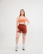 Women's seamless scrunched shorts in Burnt Orange