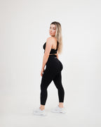 Women's seamless scrunched Leggings in Black
