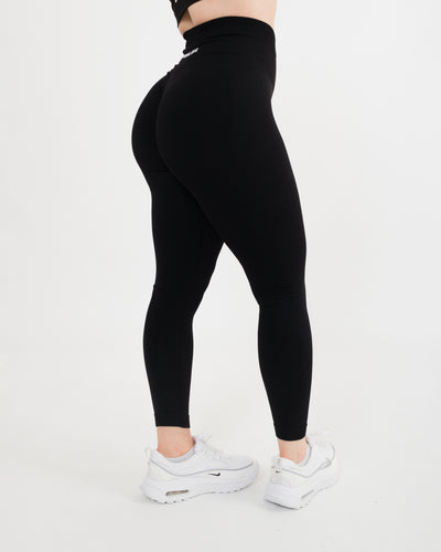 Women's seamless scrunched Leggings in Black
