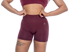 Women's Seamless Scrunched Shorts in Burgundy